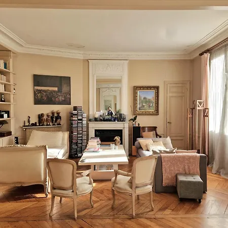 Homestay 2 Private In An Elegant Haussmannian Paris