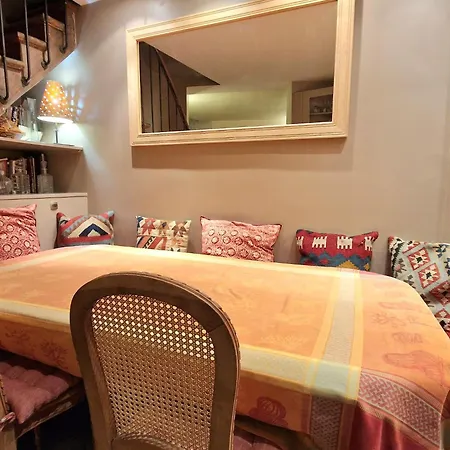 2 Private In An Elegant Haussmannian Homestay *