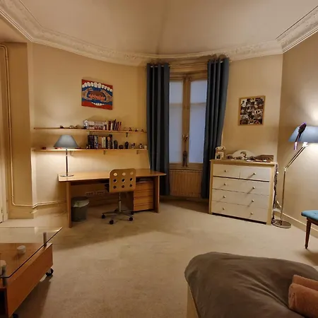 2 Private In An Elegant Haussmannian Homestay